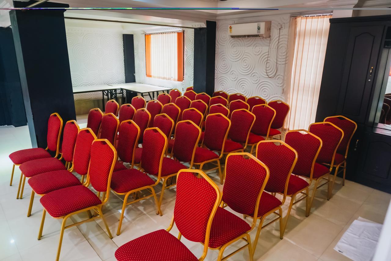 Chothys Park Hotel Thiruvananthapuram Zewnętrze zdjęcie